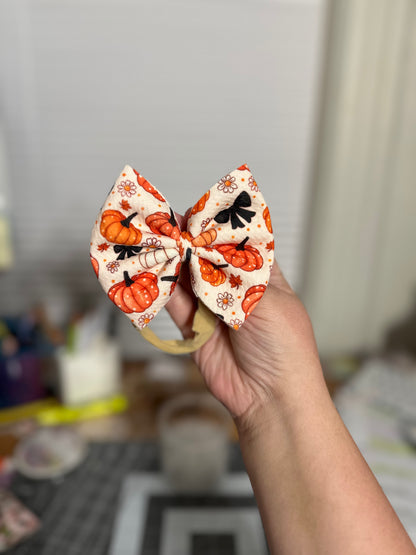 4” Bow